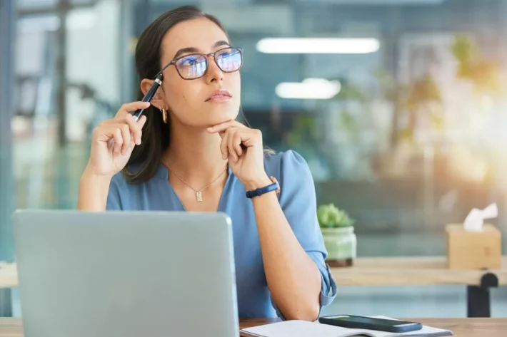 &Eacute; poss&iacute;vel autorizar a consulta do saldo para uma institui&ccedil;&atilde;o financeira pelo aplicativo do FGTS. (Foto: Adobe Stock)