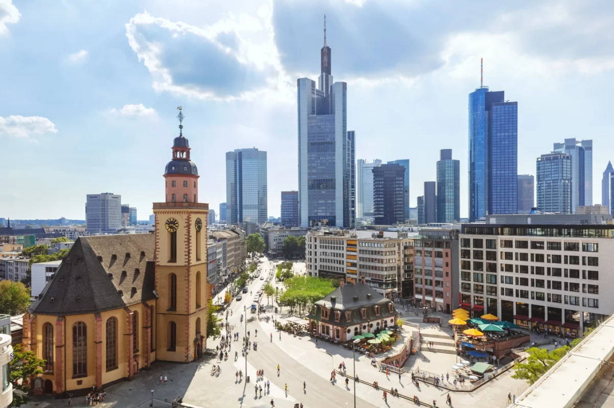 Bolsas da Europa recuam tensão geopolítica após novas ameaças de Trump