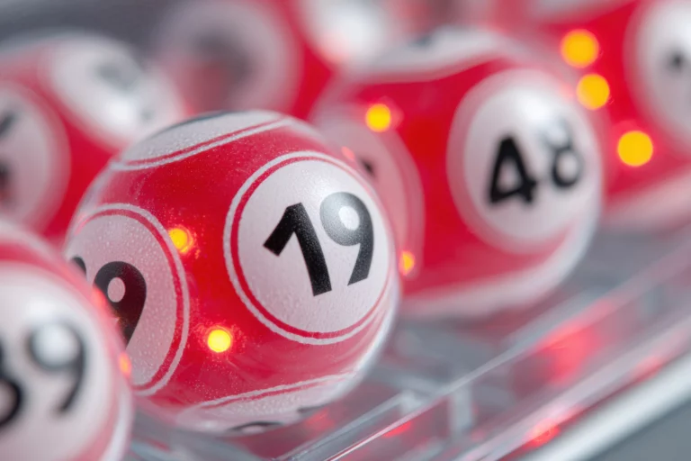 A apura&ccedil;&atilde;o completa dos ganhadores &eacute; realizada pela Caixa. (Foto: Adobe Stock)