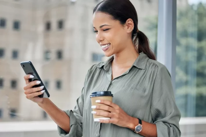 O sorteio foi realizado por volta das 21h no YouTube. (Foto: Adobe Stock)