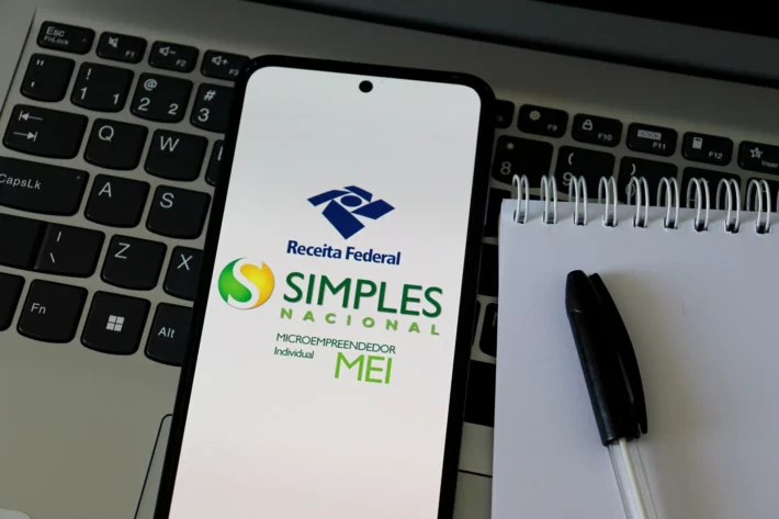 Prazo para ades&atilde;o ao Simples Nacional termina em 30 de janeiro e vale para todo o ano de 2026. (Foto: Adobe Stock)
