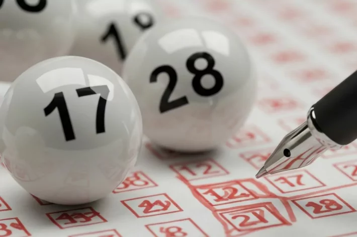 A loteria &eacute; extra&iacute;da semanalmente, &agrave;s quartas e aos s&aacute;bados. (Foto: Adobe Stock)