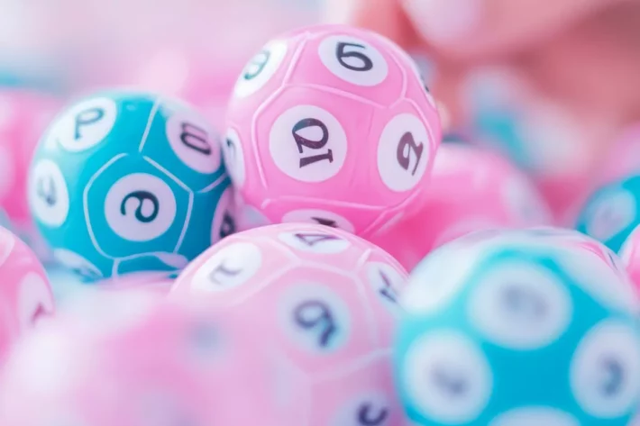 A Lotof&aacute;cil tem v&aacute;rias faixas de premia&ccedil;&atilde;o. (Foto: Adobe Stock)