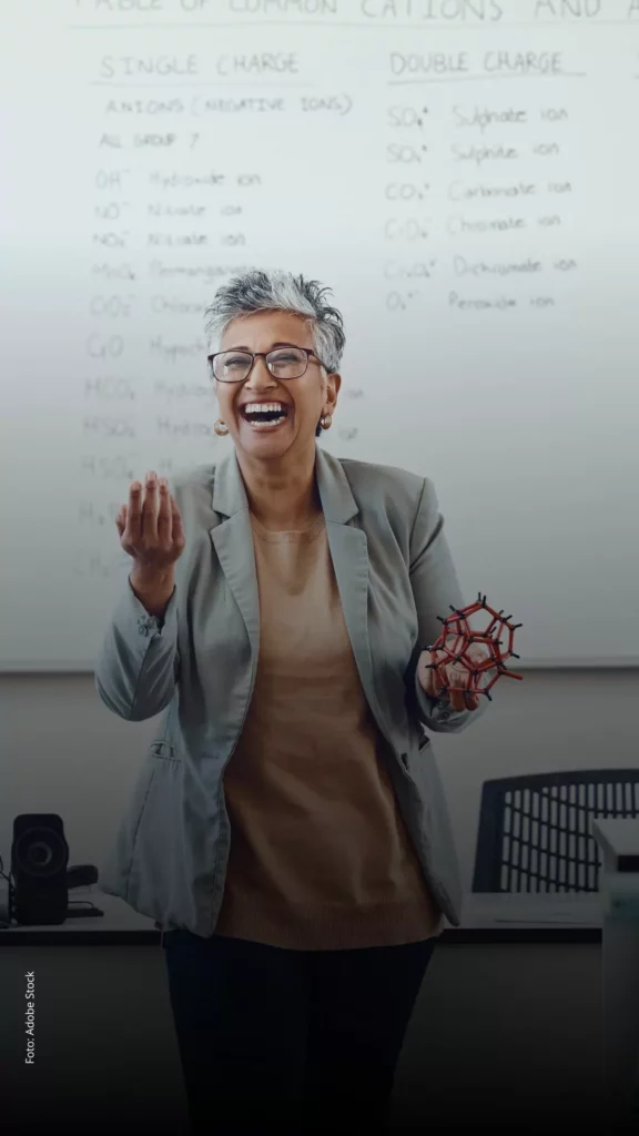 Imagem principal sobre o Aposentadoria para professores: como funciona a regra da idade mínima em 2026?