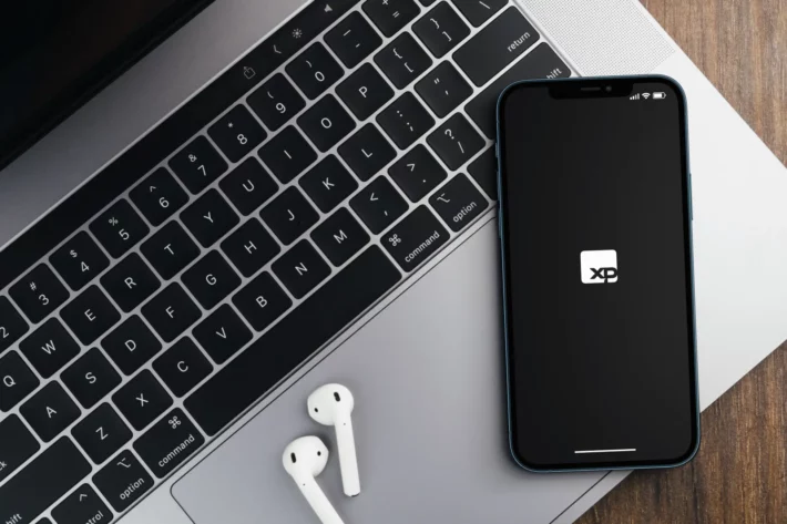 XP Educa&ccedil;&atilde;o lan&ccedil;a nova edi&ccedil;&atilde;o da Jornada de Forma&ccedil;&atilde;o de Assessores, com foco em certifica&ccedil;&atilde;o ANCORD e inser&ccedil;&atilde;o no mercado financeiro (Foto: Adobe Stock)