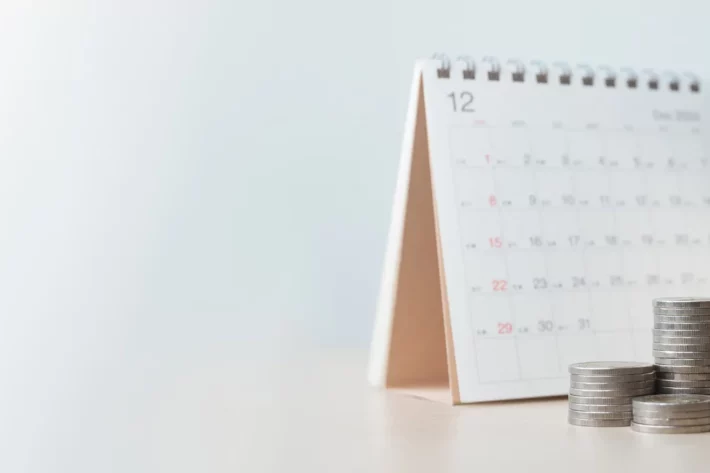 Investidores acompanham a agenda econ&ocirc;mica da semana, marcada por dados de emprego nos EUA, infla&ccedil;&atilde;o, indicadores industriais e sinais de pol&iacute;tica monet&aacute;ria. (Foto: Adobe Stock)