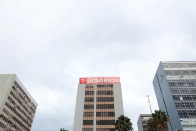 Bradsaúde estreia na Bolsa, faz Odontoprev (ODPV3) subir 25%, Bradesco (BBDC4) disparar e causa tombo da Qualicorp (QUAL3); acompanhe as ações