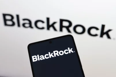 Com US$ 14 trilhões sob gestão, BlackRock amplia aposta em ativos alternativos e busca executivos