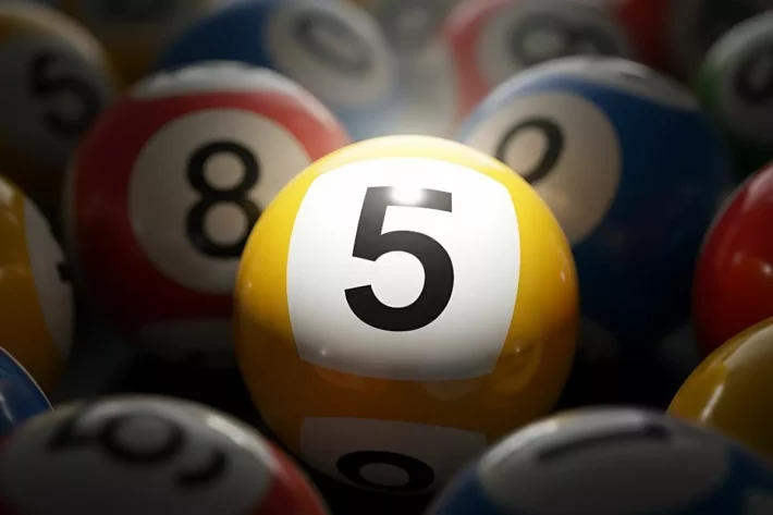 A aposta simples tem uma chance em 50.063.860 de acertar todas as dezenas. (Foto: Adobe Stock)