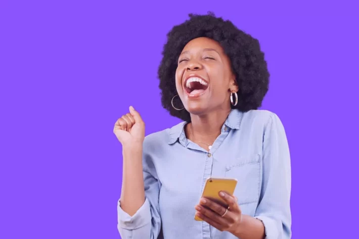 &Eacute; poss&iacute;vel realizar o saque do pr&ecirc;mio em ag&ecirc;ncias da Caixa. (Foto: Adobe Stock)