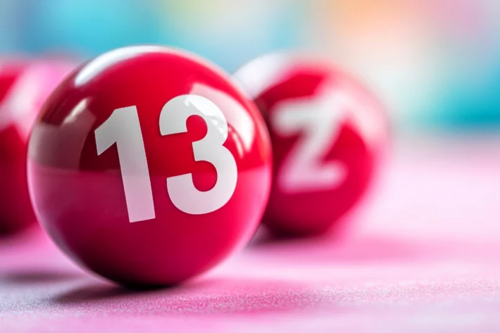 S&atilde;o premiadas as apostas que acertam tr&ecirc;s, quatro, cinco, seis ou sete n&uacute;meros. (Foto: Adobe Stock)