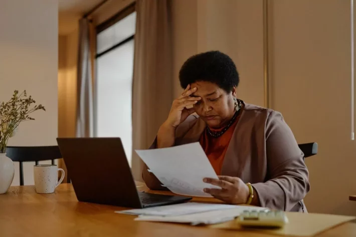 H&aacute; in&uacute;meras causas para o superendividamento. (Foto: Adobe Stock)