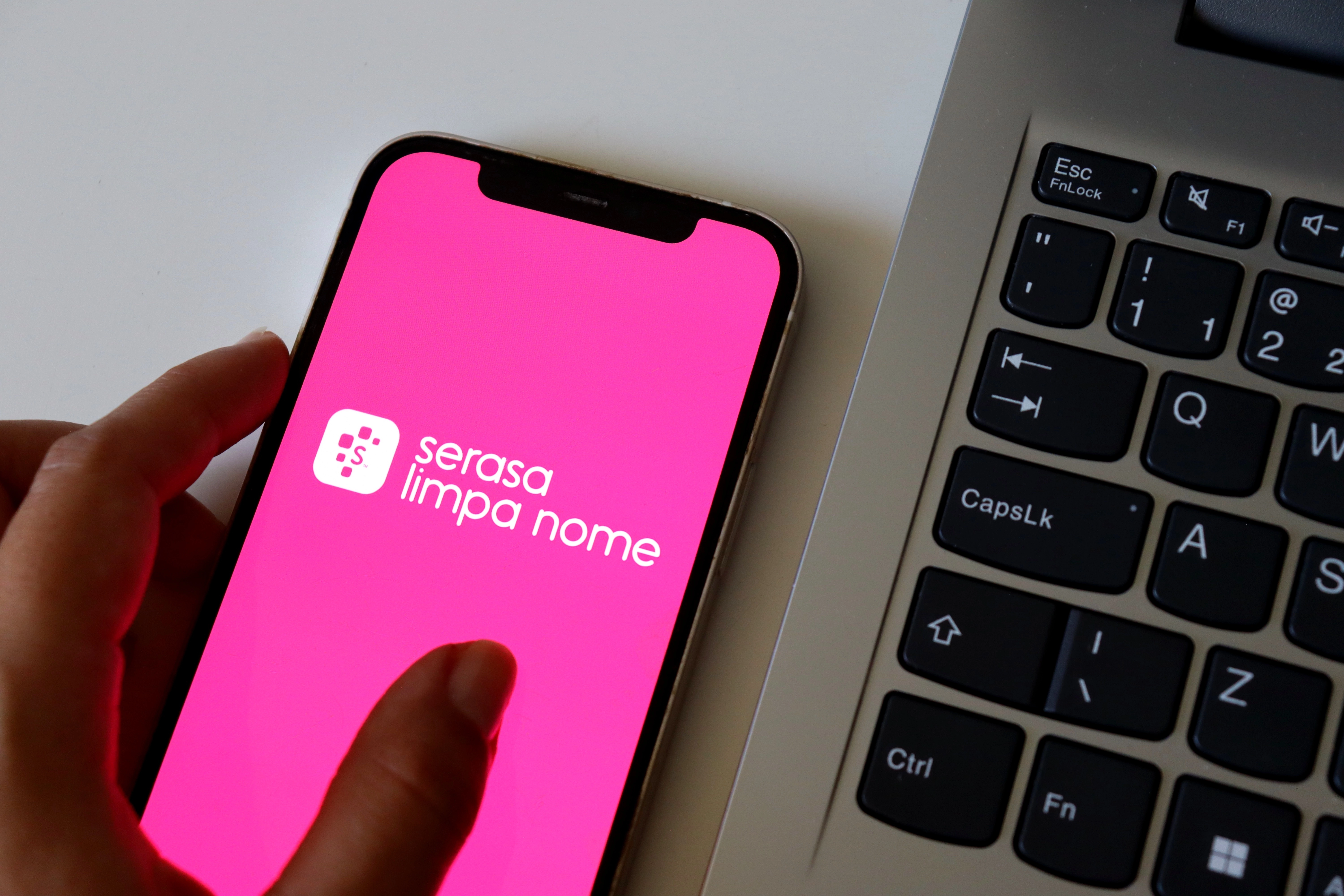 Inadimplência no Brasil: 4 em cada 10 negativados já estavam no vermelho há 10 anos, aponta Serasa