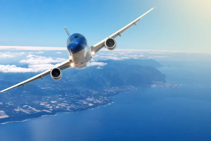 Azul (AZUL53) far&aacute; agrupamento de a&ccedil;&otilde;es ordin&aacute;rias. (Foto: Adobe Stock)