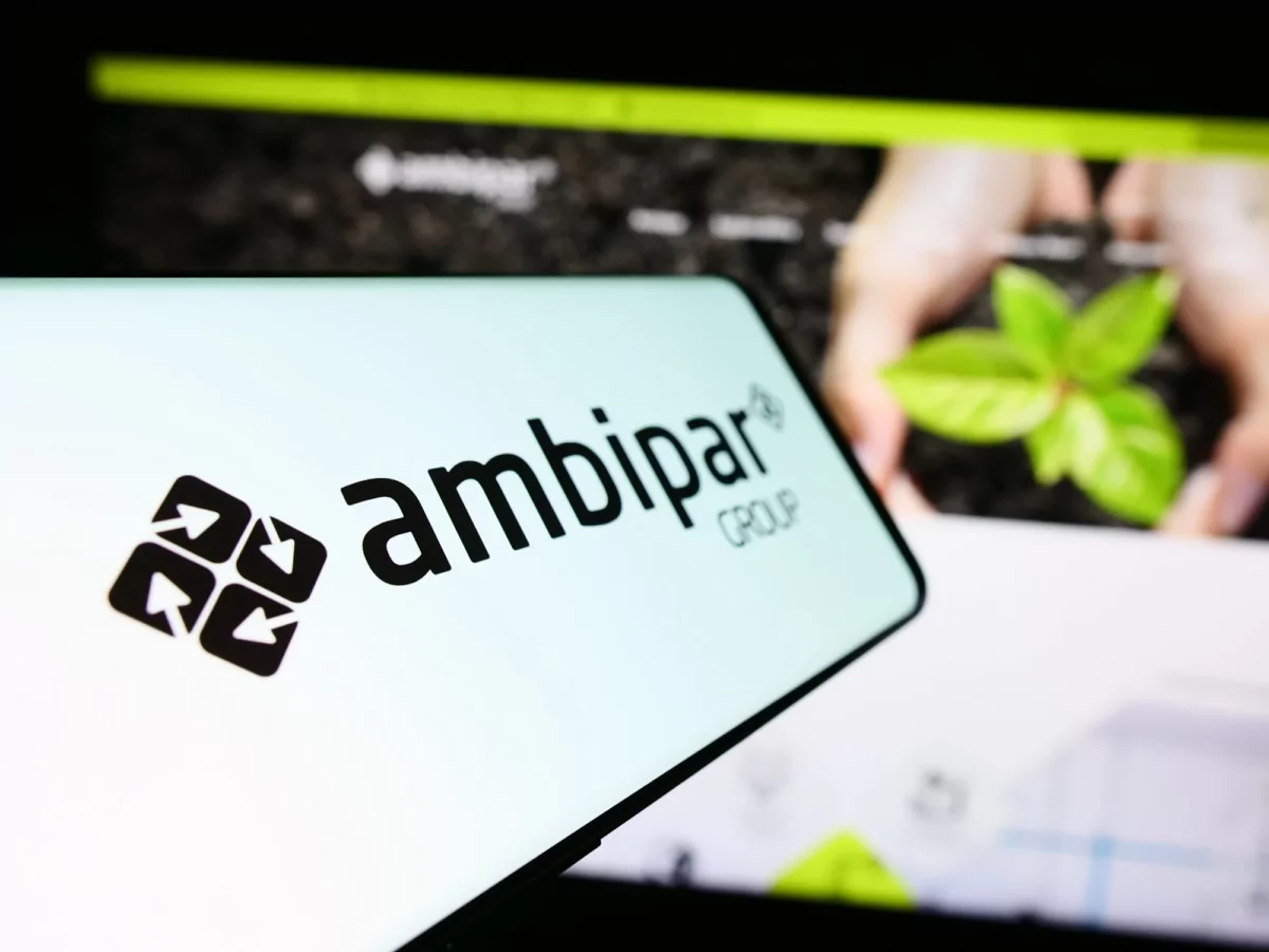 Ambipar (AMBP3) adia balanço do 4T25 em meio à recuperação judicial e ações caem