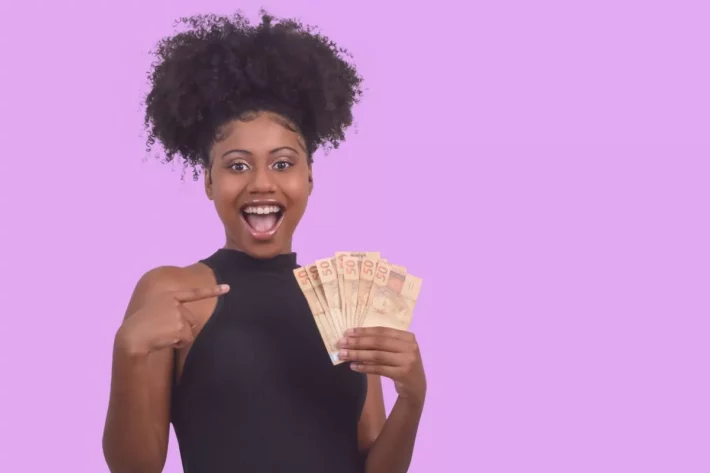 Para apostar na loteria, &eacute; preciso ter mais de 18 anos. (Foto: Adobe Stock)