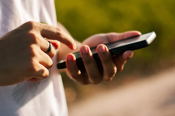 Para ter direito, &eacute; necess&aacute;rio estar inscrito no Cad&Uacute;nico. (Foto: Adobe Stock)