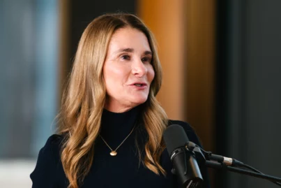 Melinda Gates revela a pergunta nº1 que a Geração Z deve fazer diante do medo da IA no trabalho