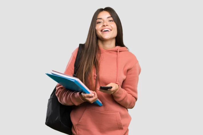 O benef&iacute;cio &eacute; voltado para estudantes do ensino m&eacute;dio p&uacute;blico. (Foto: Adobe Stock)