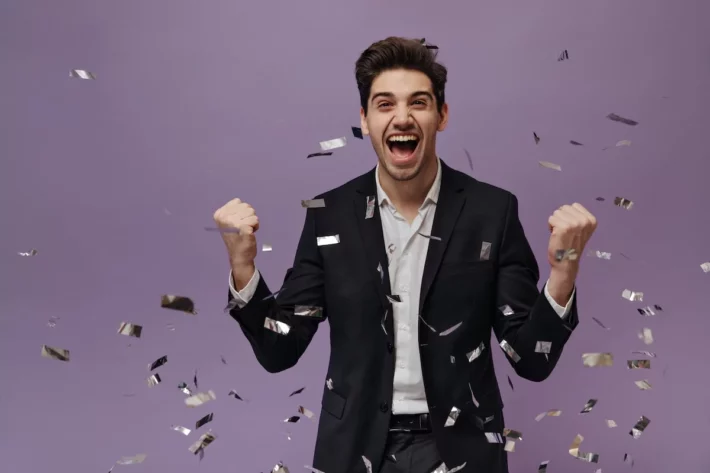 Na Lotof&aacute;cil, o jogador deve escolher entre 15 e 20 n&uacute;meros, dentre os 25 dispon&iacute;veis no volante. (Foto: Adobe Stock)