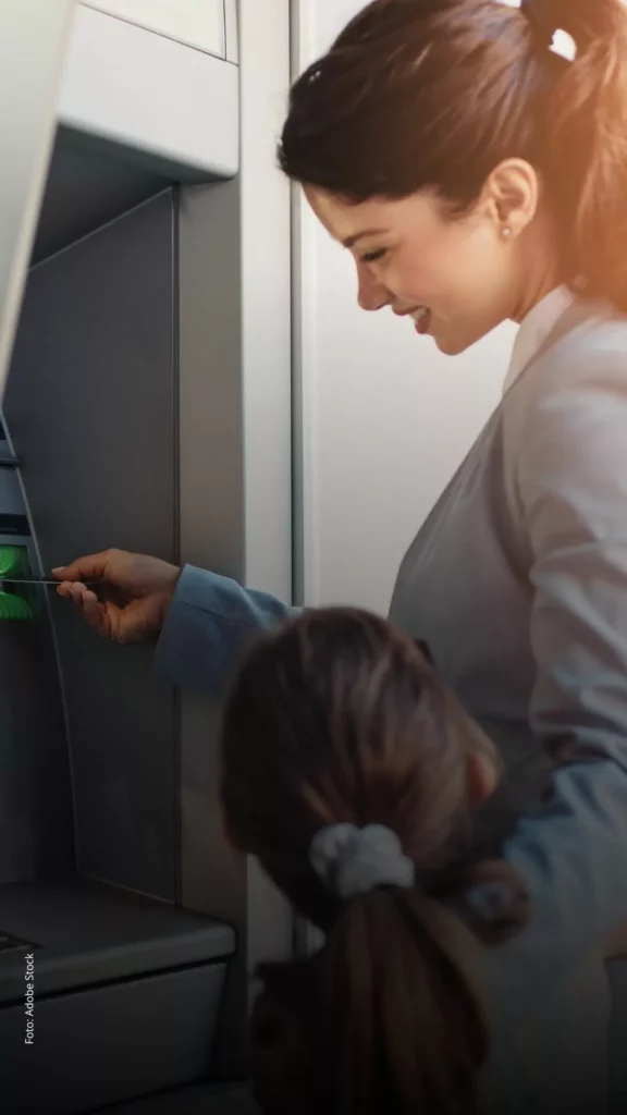 Imagem principal sobre o Salário-maternidade urbano: passo a passo para solicitar o benefício