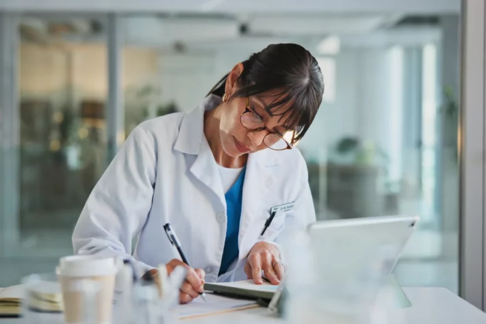 Oncocl&iacute;nicas (ONCO3) tem preju&iacute;zo l&iacute;quido de R$1,5 bilh&atilde;o no 4T25. (Foto: Adobe Stock)