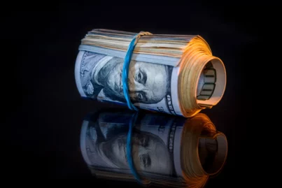 O preço do dólar não deveria guiar seu investimento no exterior