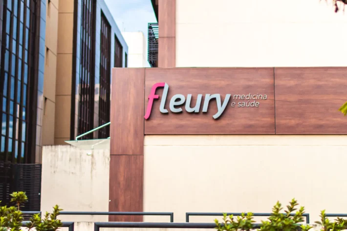 BTG Pactual rebaixou a recomenda&ccedil;&atilde;o da Fleury (FLRY3) para neutra e reduziu pre&ccedil;o-alvo para R$ 18. (Imagem: Adobe Stock)