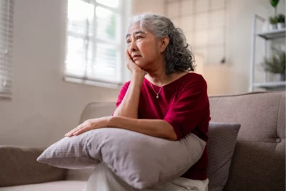 Idosos têm quantos anos para renegociar suas dívidas e salvar as finanças? Veja o prazo