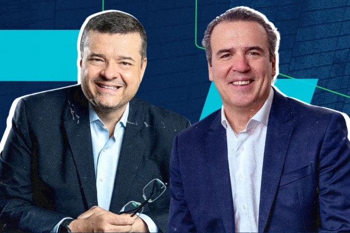 &Agrave; esquerda, Andr&eacute; Leite, CIO da Tag, ao lado de Thiago de Castro, CEO da TAG, &agrave; direita. Foto: Divulga&ccedil;&atilde;o/TAG Investimentos/Arte de Victoria Fuoco