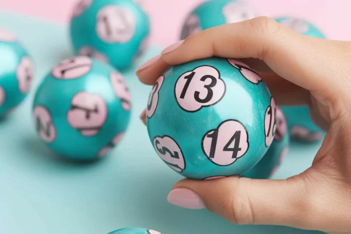 Os apostadores puderam acompanharam a extra&ccedil;&atilde;o por meio da transmiss&atilde;o ao vivo. (Foto: Adobe Stock)