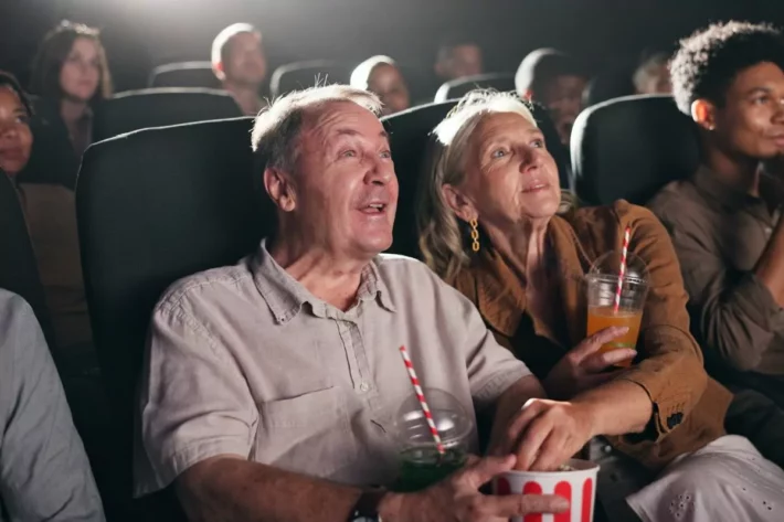 O benef&iacute;cio pode ser usado em cinemas, teatros, eventos esportivos e outros. (Foto: Adobe Stock)