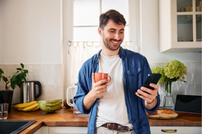 Embora seja uma pausa tempor&aacute;ria, a decis&atilde;o pode afetar planos de longo prazo. (Foto: Adobe Stock)