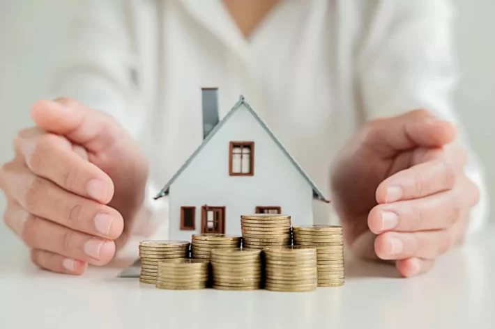 O valor a ser financiado pelo programa varia de acordo com a renda mensal do interessado.  (Foto: Adobe Stock)