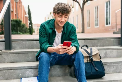 Pé-de-Meia: como funciona o rendimento do dinheiro de alunos que decidem permanecer na conta poupança?