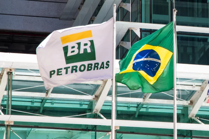 A Petrobras registrou uma m&eacute;dia de 3,197 milh&otilde;es de barris de &oacute;leo equivalente por dia (boed) no primeiro trimestre de 2026, um aumento expressivo de 16,4% em rela&ccedil;&atilde;o ao mesmo per&iacute;odo de 2025. (Imagem: Adobe Stock)