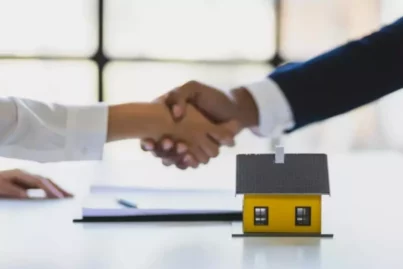 Idosos têm prioridade na compra de imóveis em dois tipos de programas habitacionais; entenda quais