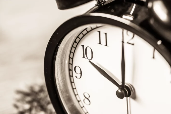 Somente maiores de 18 anos podem participar de sorteios da Caixa. (Foto: Adobe Stock)