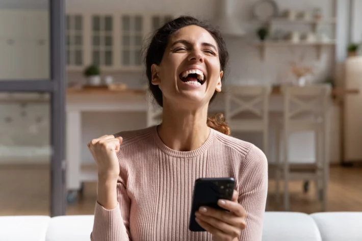 Ap&oacute;s o sorteio, a Caixa Econ&ocirc;mica Federal realizou a apura&ccedil;&atilde;o das apostas. (Foto: Adobe Stock)