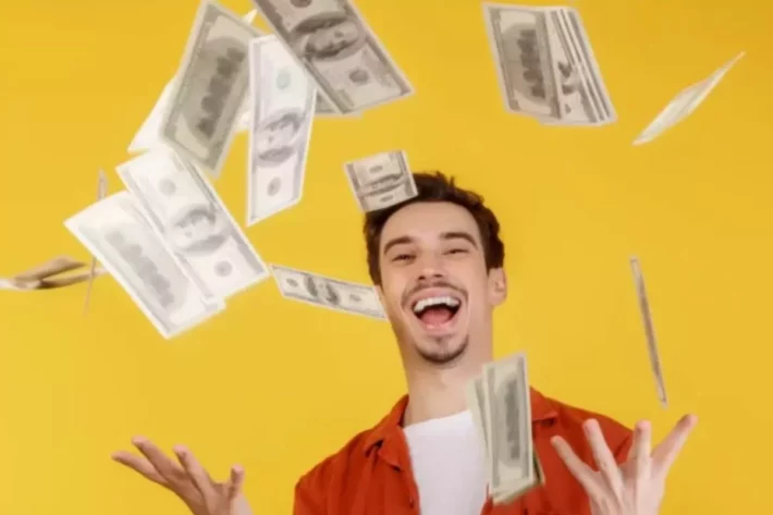 As leis do Brasil permitem que somente maiores de 18 anos fa&ccedil;am apostas nas loterias da Caixa. (Foto: Adobe Stock)