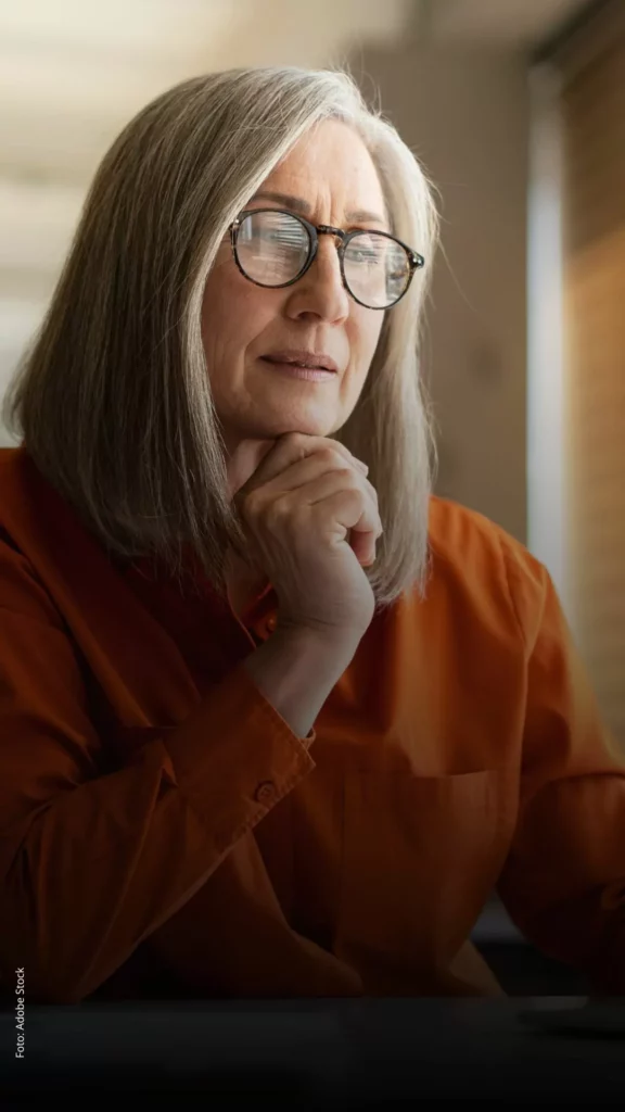 Imagem principal sobre o 13º salário antecipado do INSS: estes idosos não têm direito ao valor em 2026