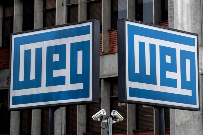 WEG (WEGE3) reporta 1T26 abaixo do esperado; Ita&uacute; v&ecirc; assimetria negativa, Citi e Ativa destacam resili&ecirc;ncia externa e margens. (imagem: Adobe Stock) 