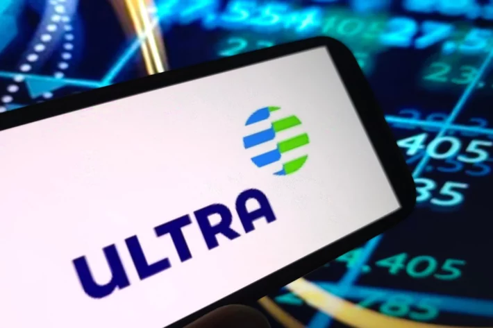 Ultrapar (UGPA3) reportou um in&iacute;cio de ano forte, com lucro l&iacute;quido de R$ 914 milh&otilde;es, um avan&ccedil;o expressivo de 152%. (Imagem: Adobe Stock)