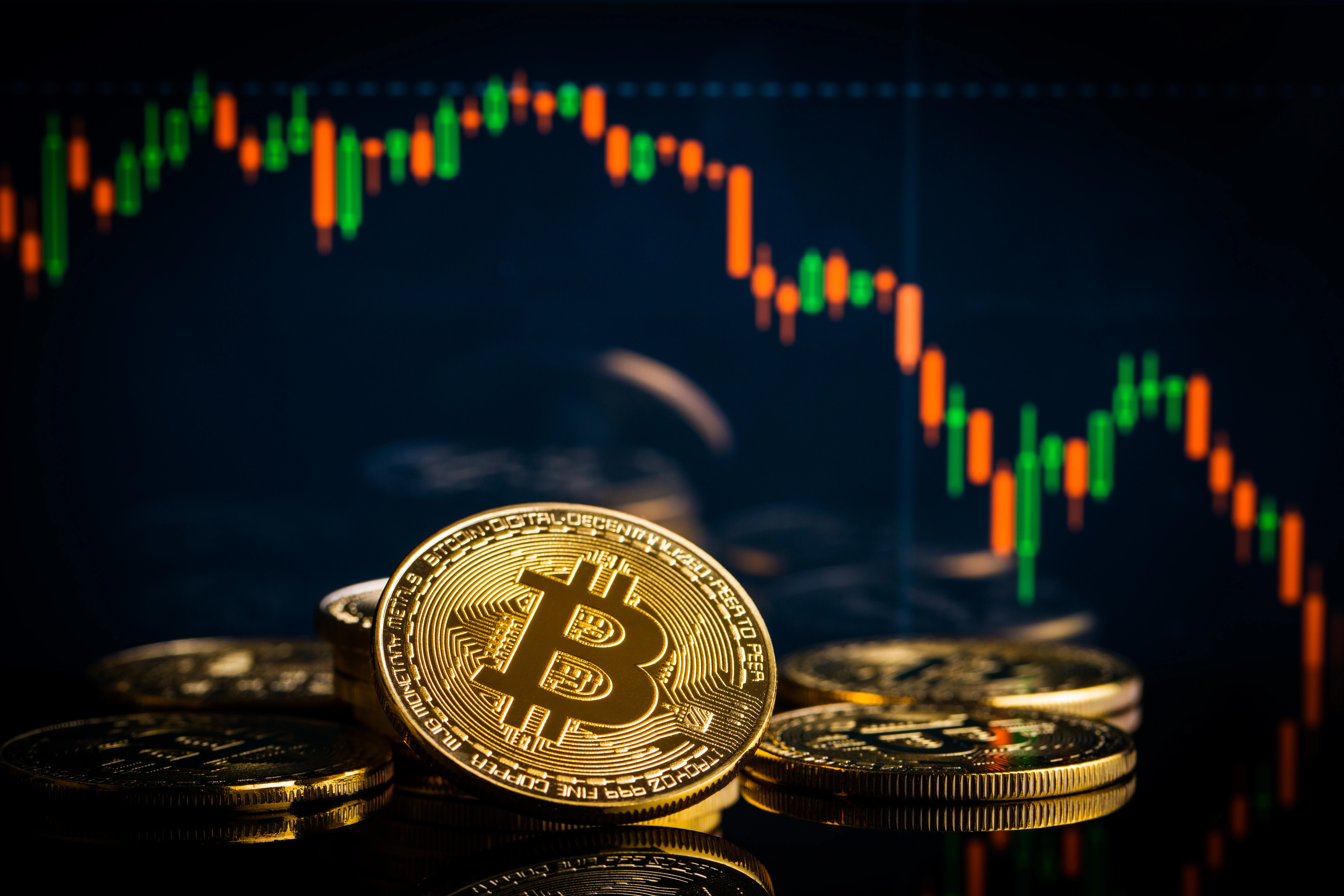 Bitcoin opera em queda com impasse na guerra no Oriente Médio e inflação alta nos EUA
