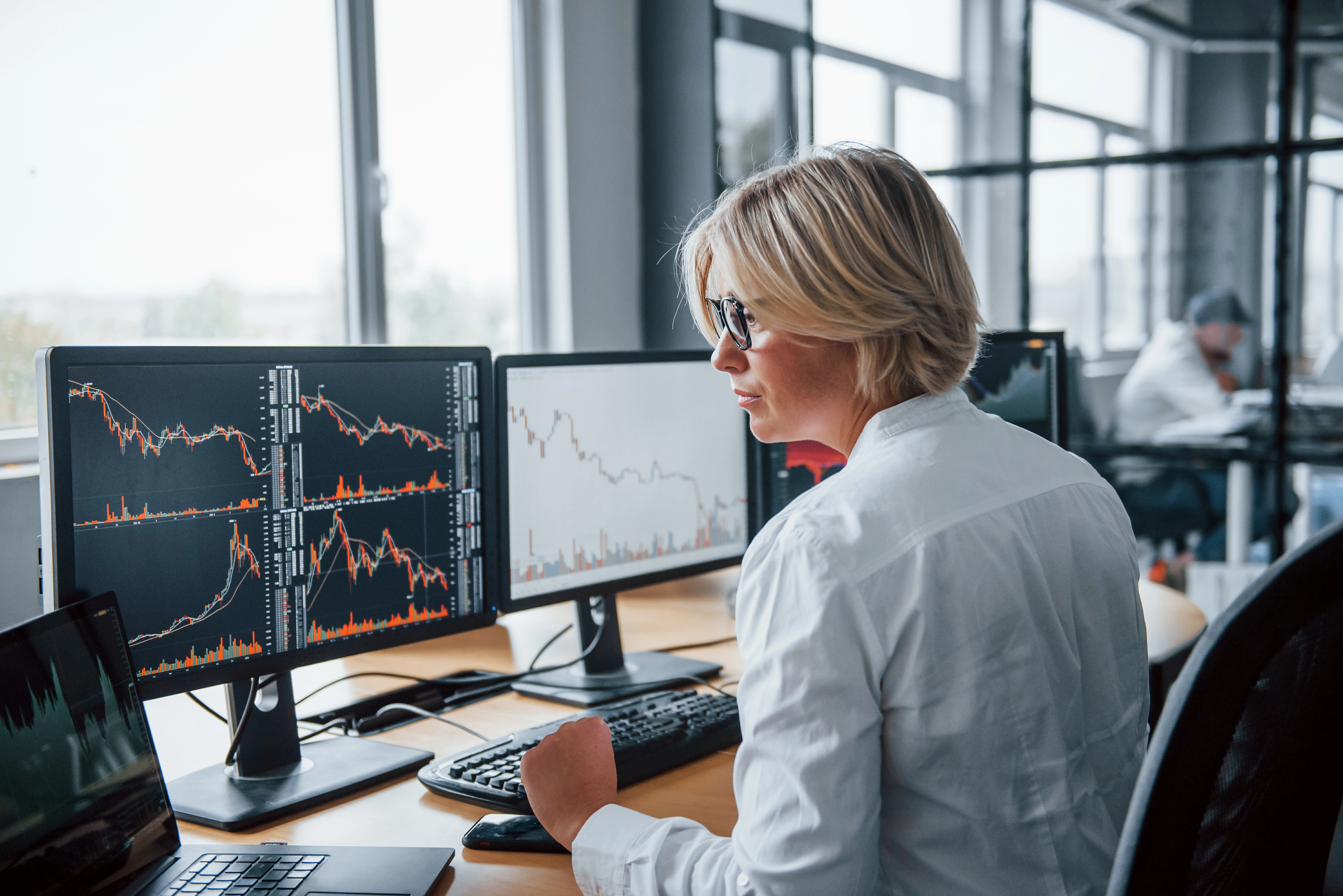 O próximo grande mercado do Brasil não está no crédito, mas na autonomia financeira das mulheres