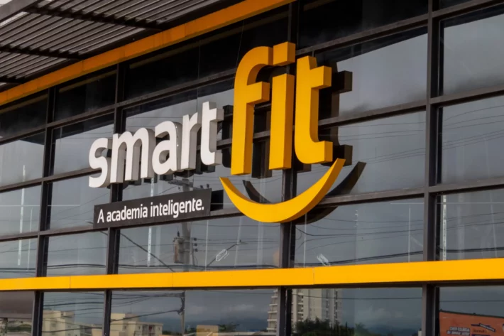 Smart Fit (SMFT3) recebe recomenda&ccedil;&atilde;o de compra, sustentada por crescimento, execu&ccedil;&atilde;o operacional e expans&atilde;o de margens. (Imagem: Adobe Stock)