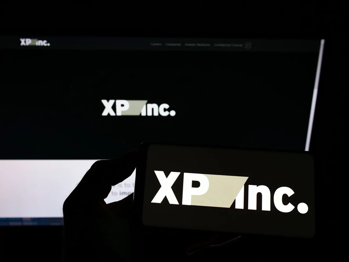 XP lança campanha com prêmios para clientes que investirem por meio de conta global