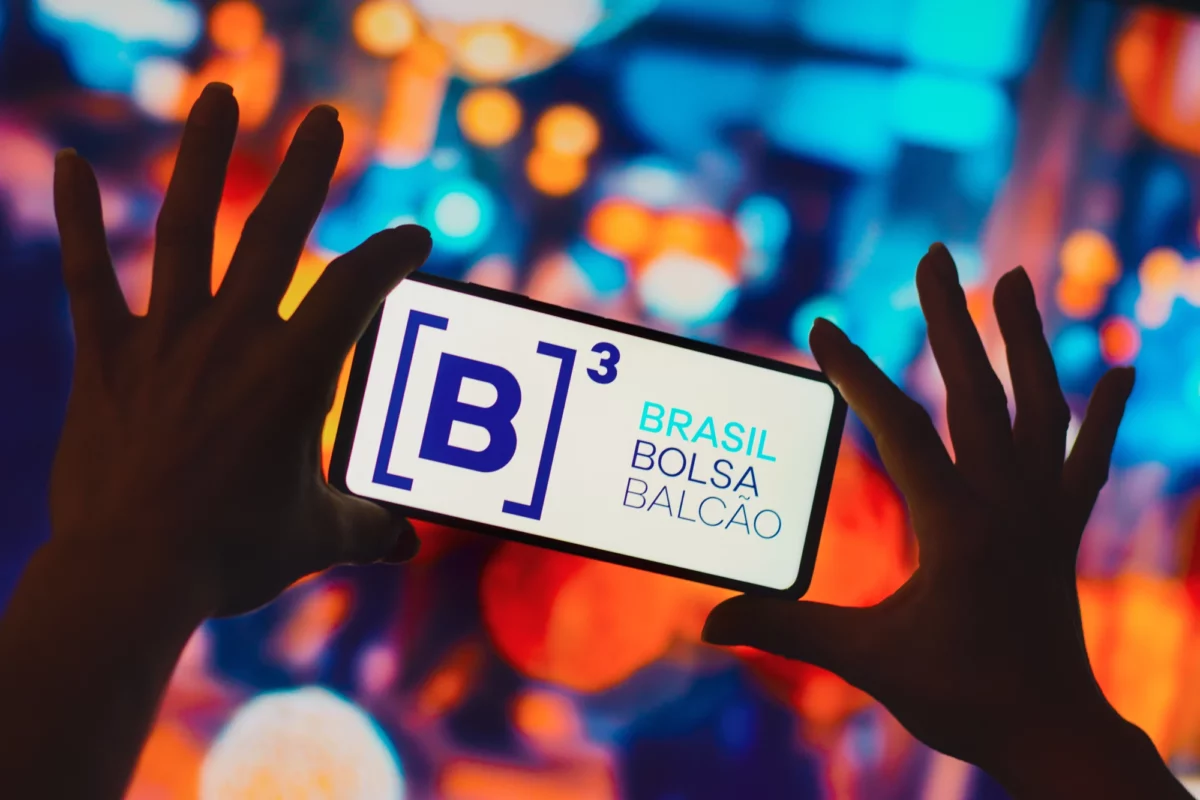B3 tomba mais de 5% e lidera perdas do Ibovespa após confirmação de Christian Egan como CEO