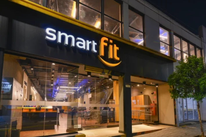 Smart Fit (SMFT3) recebe recomenda&ccedil;&atilde;o de compra, sustentada por crescimento, execu&ccedil;&atilde;o operacional e expans&atilde;o de margens. (Imagem: Smart Fit)