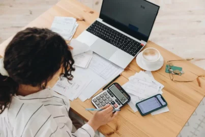 Desenrola 2.0: endividados podem usar até R$ 1 mil do FGTS? Entenda como funciona